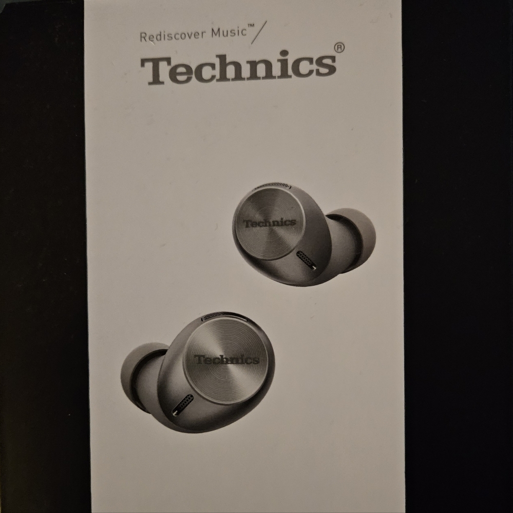 Ear buds - Picture 2 of 4